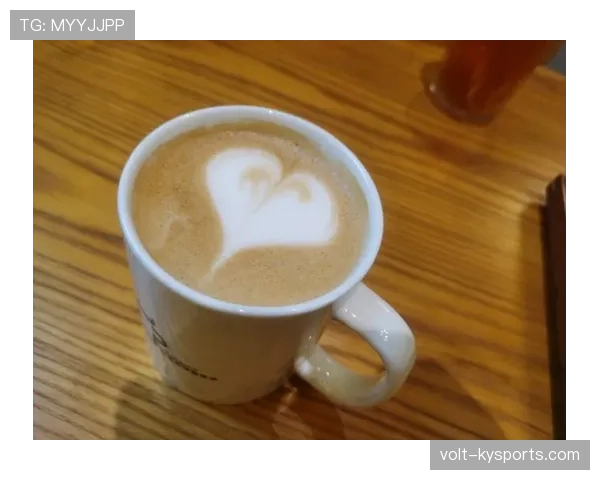 吴向东打卡豪宅,沙发上一坐就是半天,感觉他家比咖啡厅还安逸! 吴向东打卡豪宅,沙发上一坐就是半天,感觉他家比咖啡厅还安逸!
